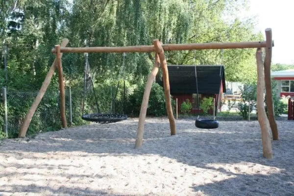 Dobbelt gyngestativ med 1 fugleredekurv 2 dækgynge - Image 6