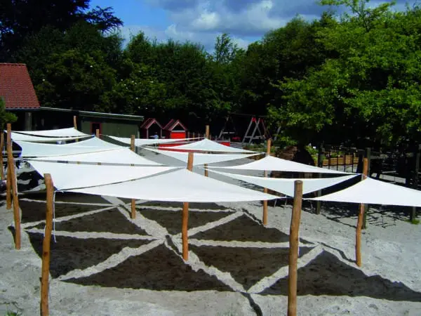 Pe trekant sejl 3x3x3 m offwhite inkl. beslag. - Image 4