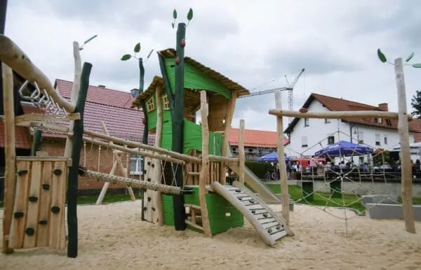 sorgenfri klatreanlæg - Image 2
