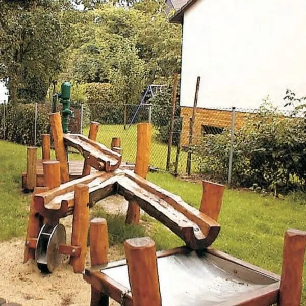 træstammens vandanlæg - Billede 3
