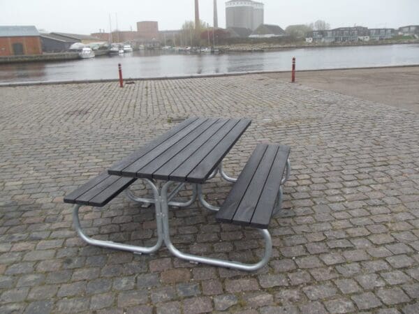Bord/bænkesæt i genbrugsplast - Image 2